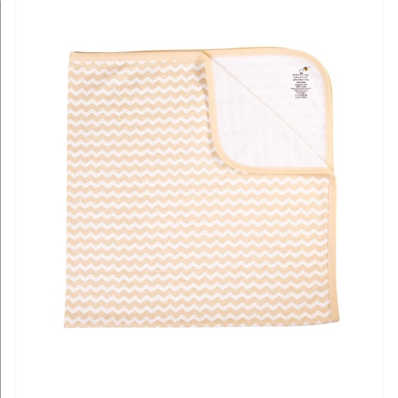Beecotton Organics Chevron Pattern Swaddle Blanket - Picture 3 of 7